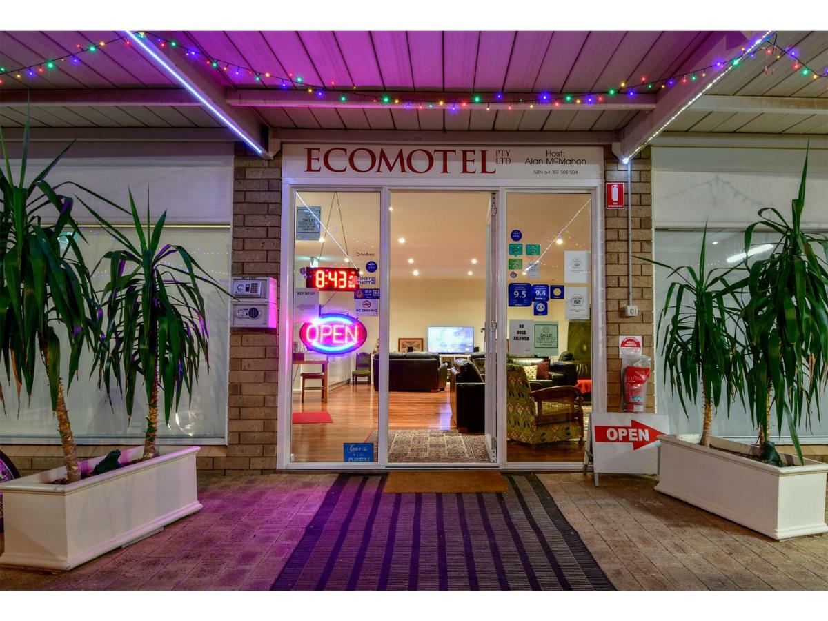 Crossroads Ecomotel ポートオーガスタ エクステリア 写真